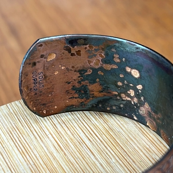 Beautiful, solid copper cuff bracelet - Picture 5 of 10